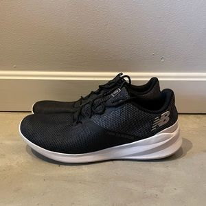 NEW BALANCE District Run Mens Shoes Size 12
Black Dark Grey White MDRNBK1